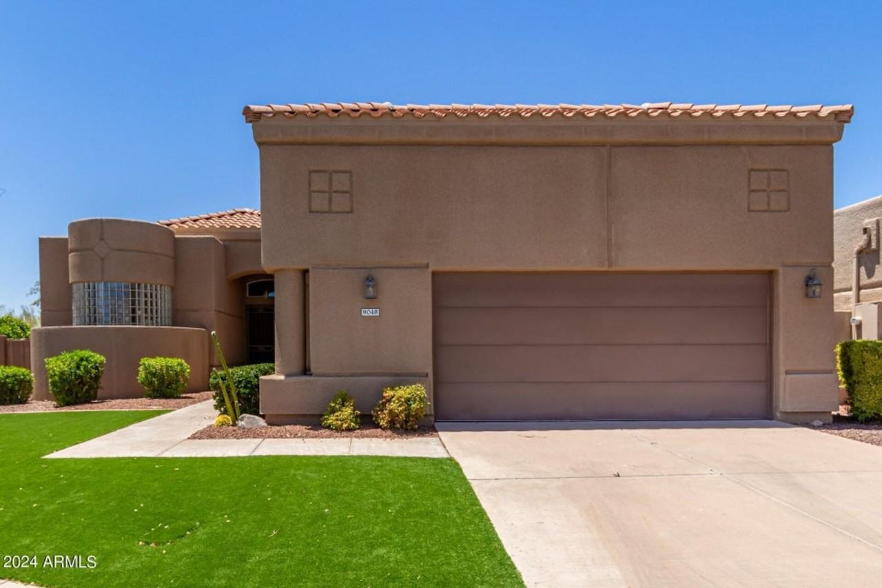 9048 N 115th Pl - Photo 2 of 46