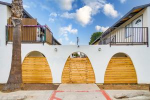 featured image of 3845 Chamoune Ave