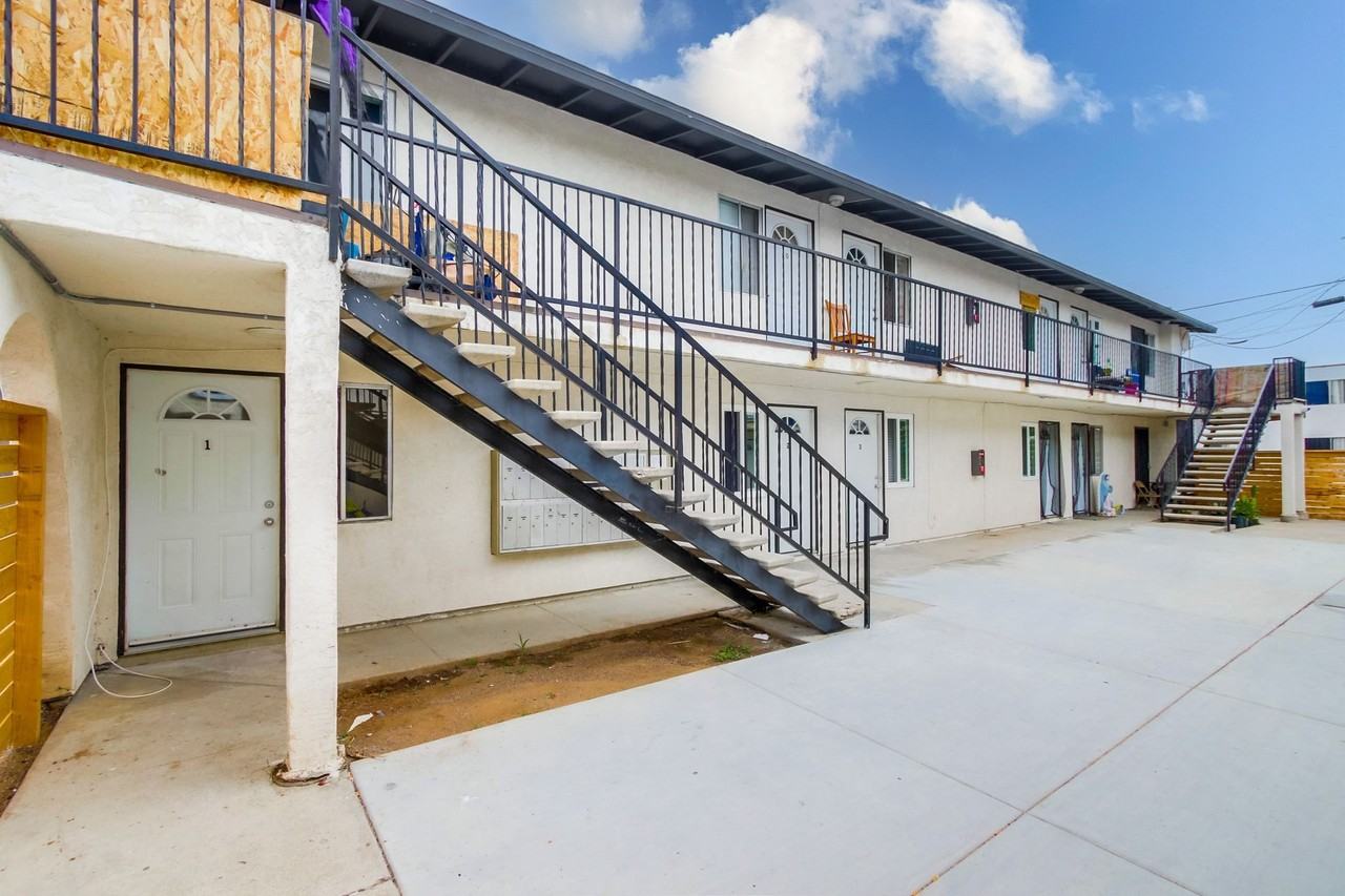 Chamoune Apartments - Photo 2 of 3