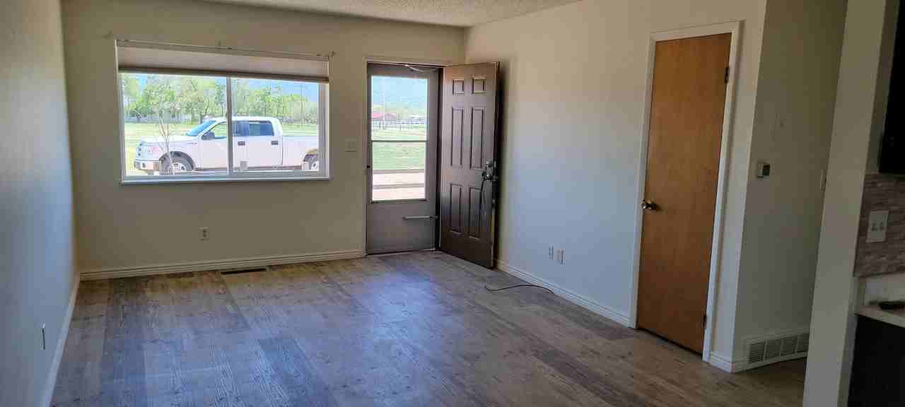 1530 N 15th St. - Photo 3 of 9