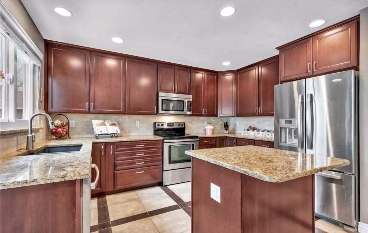 8777 S Dover Ct - Photo 7 of 19