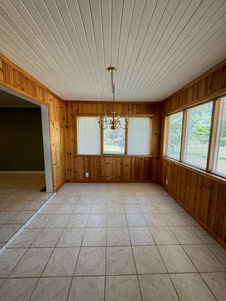 4795 Thompson Bridge Road - Photo 6 of 11