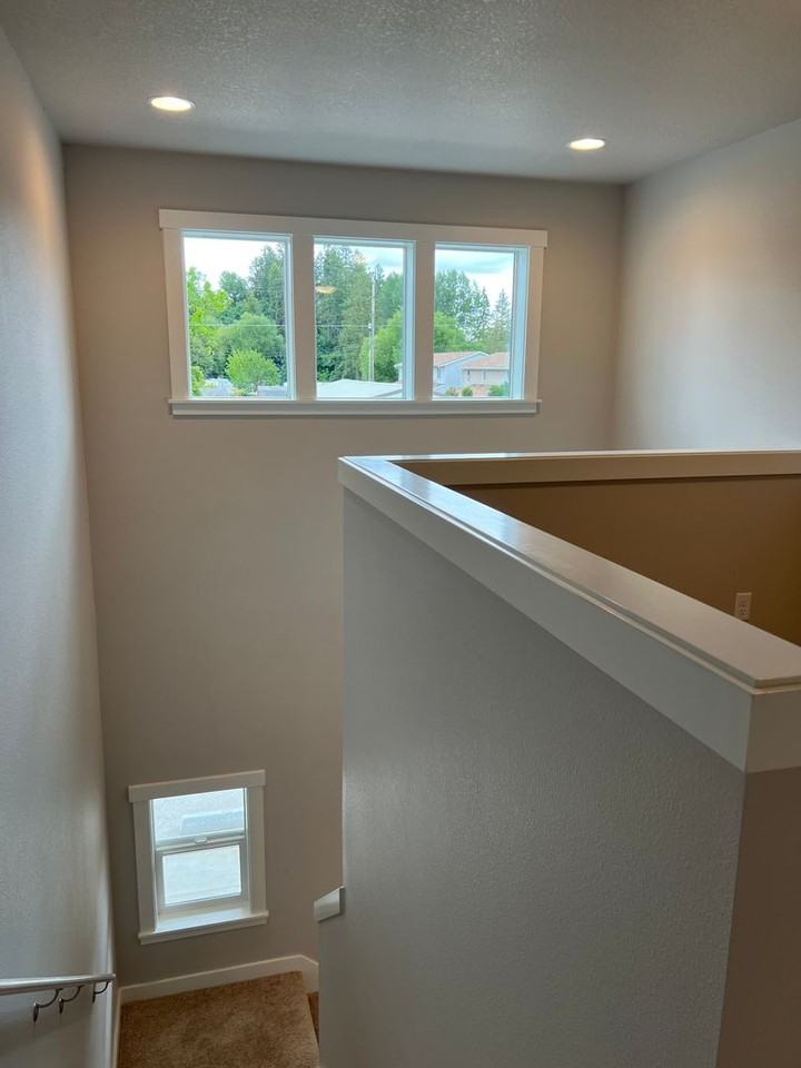 151 N Market St - Photo 5 of 27