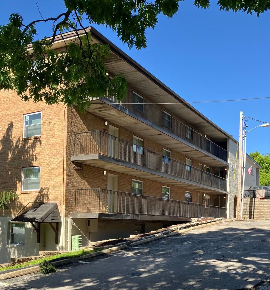 River Pointe Apartments - Photo 2 of 29