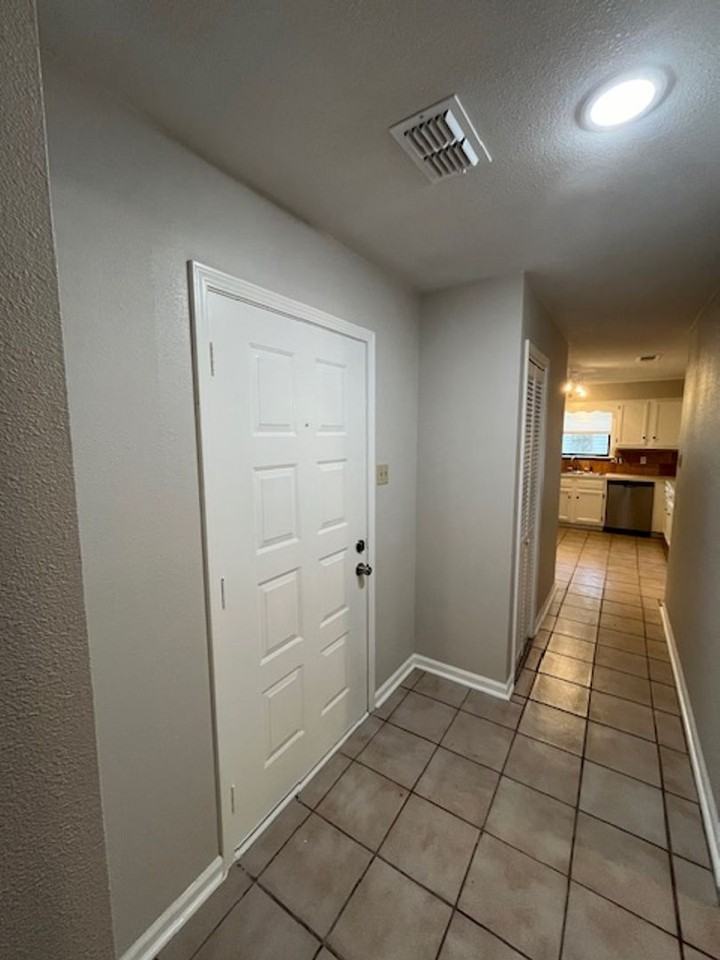 30 Oak Forest Loop - Photo 3 of 31