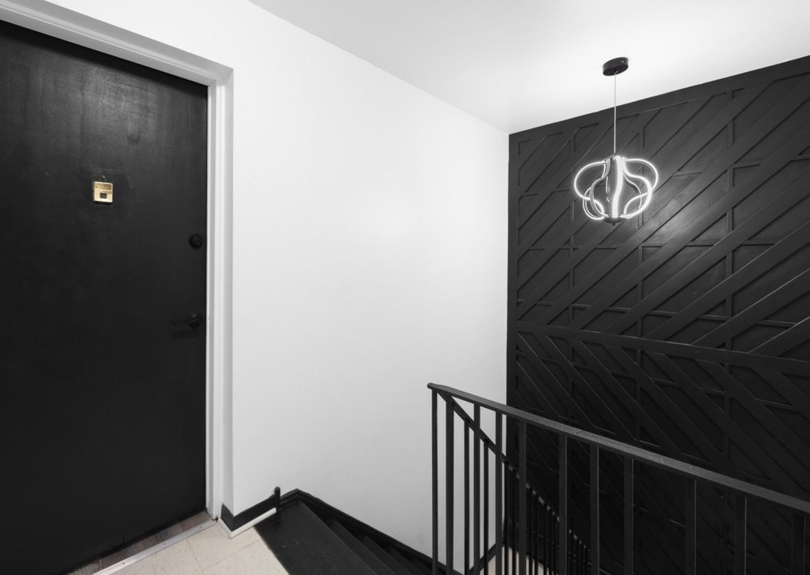 8335 South Ingleside Avenue #3 - Photo 6 of 7