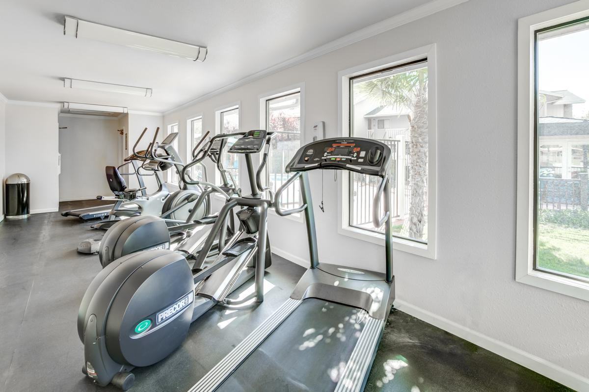 591 Peabody Rd - Photo 6 of 14