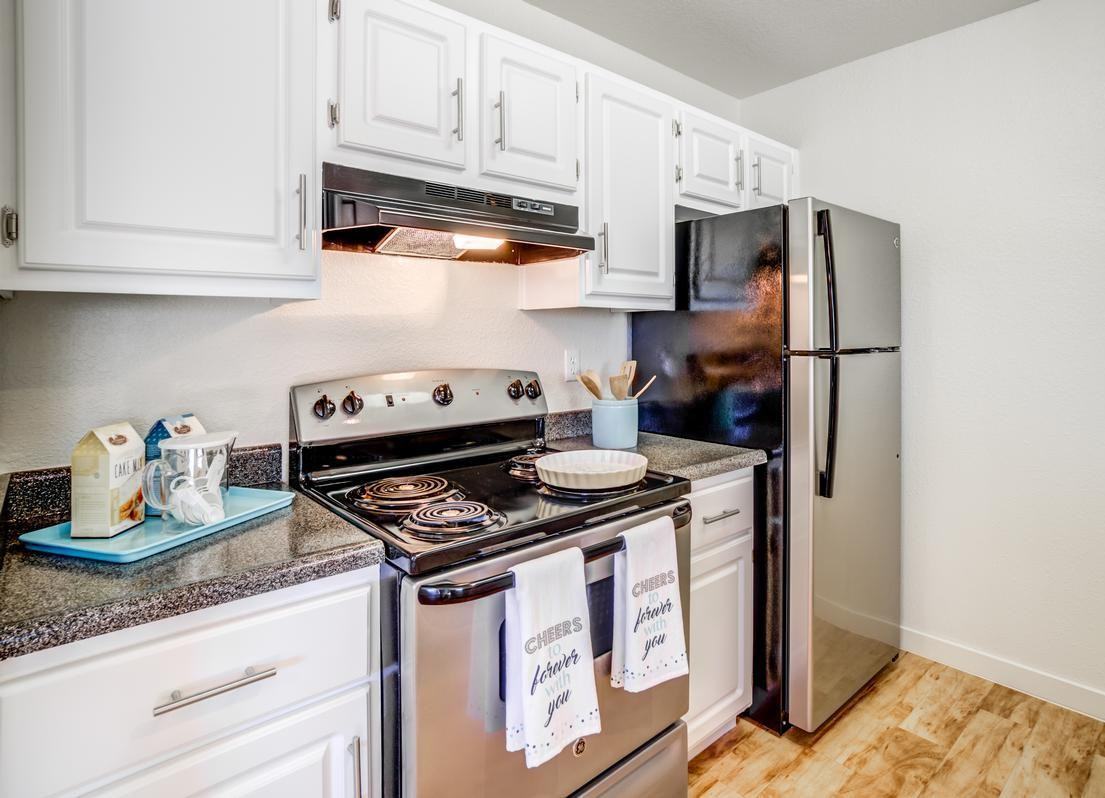 591 Peabody Rd - Photo 6 of 14