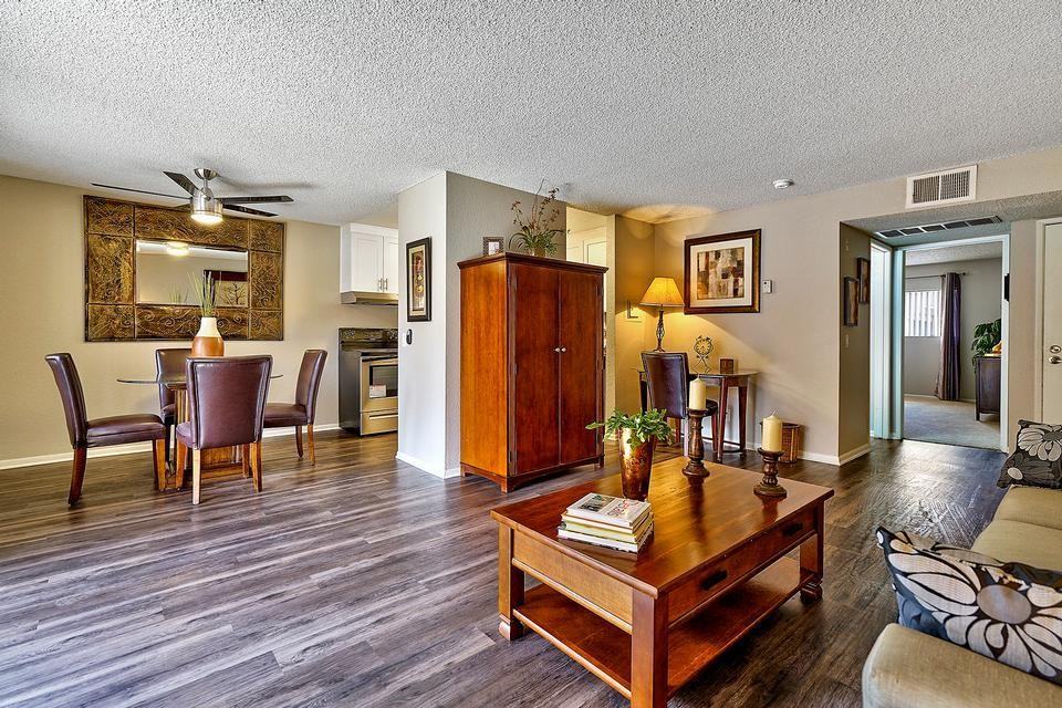 2442 Iowa Ave - Photo 2 of 13