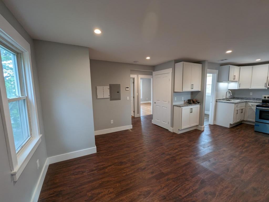 150 Orange St - Photo 5 of 15