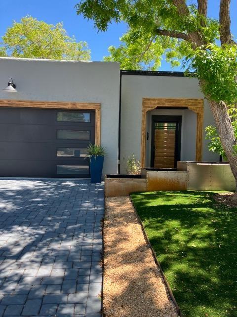 10334 Hendrix Ave Ne - Photo 3 of 33