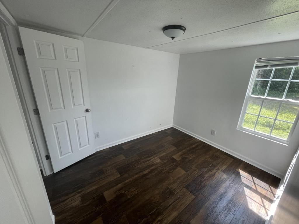 94 Knox Dr - Photo 5 of 19