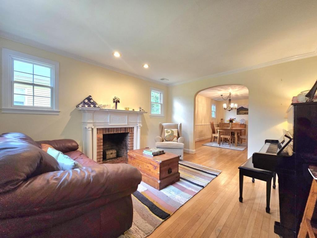 3410 15th St N - Photo 4 of 42