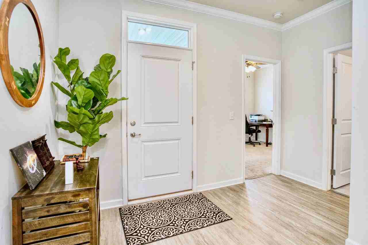 11 Pequot Dr #1 - Photo 2 of 17
