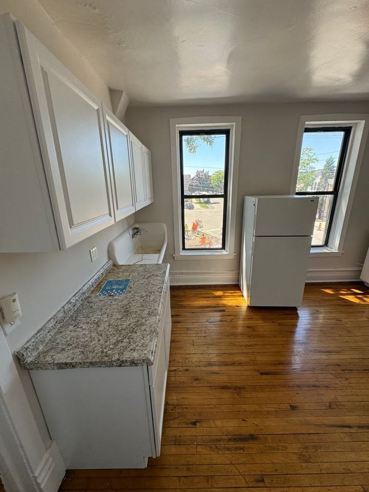 2065 Coulter St & 2409 - Photo 4 of 24