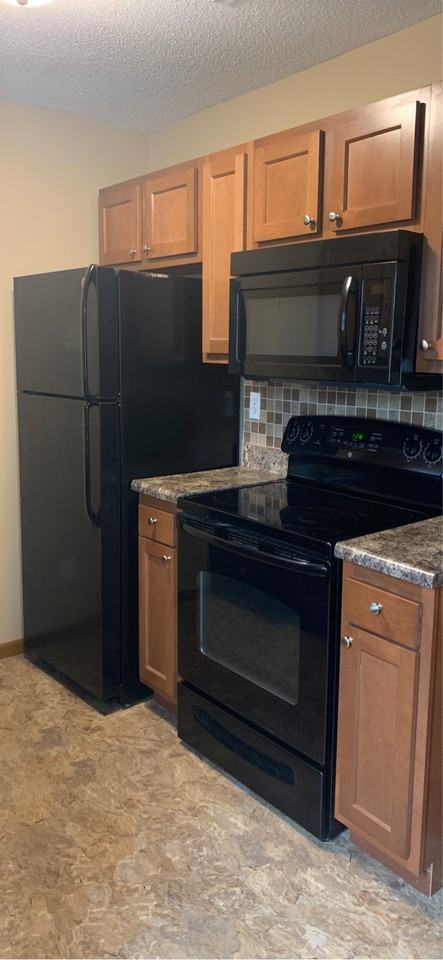 106 Circle Dr #106 - Photo 2 of 14