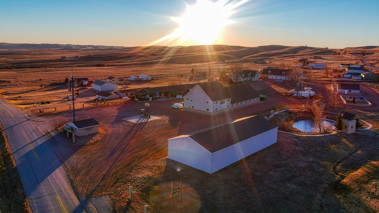 9 Lake Desmet Rd #2 - Photo 7 of 47