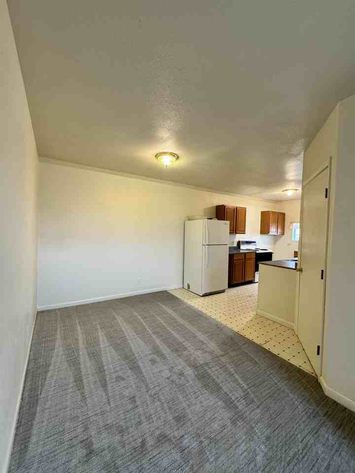 9 Lake Desmet Rd #2 - Photo 2 of 47