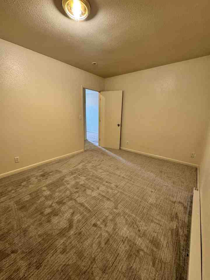 9 Lake Desmet Rd #2 - Photo 2 of 47