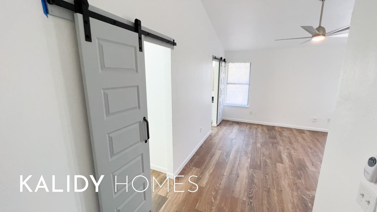 8309 Cinnamon Teal Dr - Photo 3 of 49