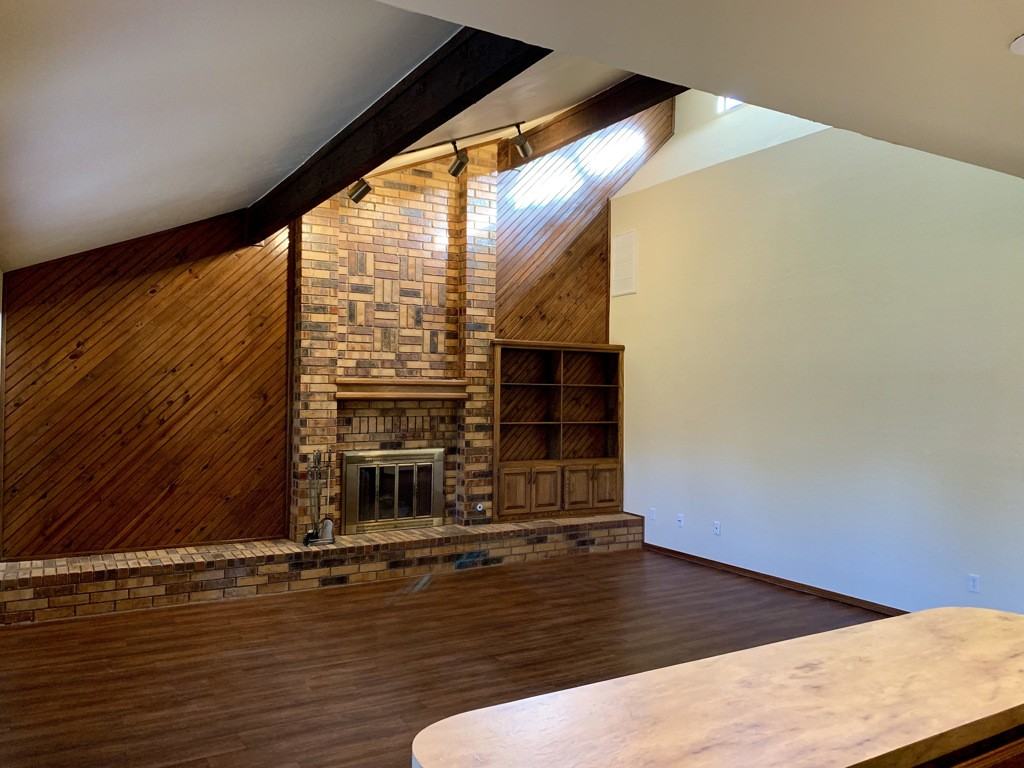 1419 Pickford Ln - Photo 5 of 12