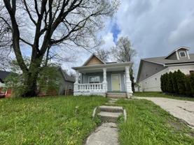 1138 W 30th St #NA - Photo 1 of 1