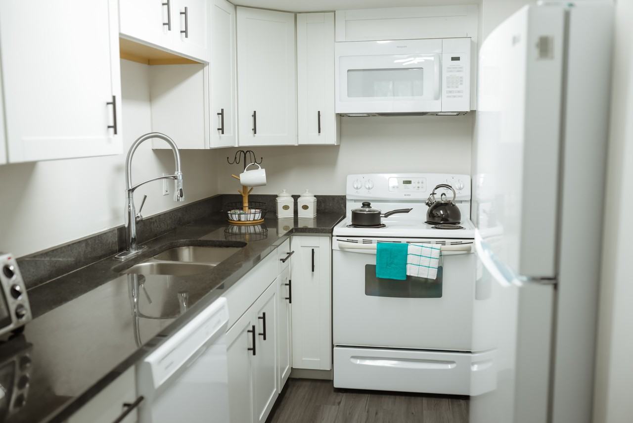 435 W Rich Ave #B - Photo 2 of 19