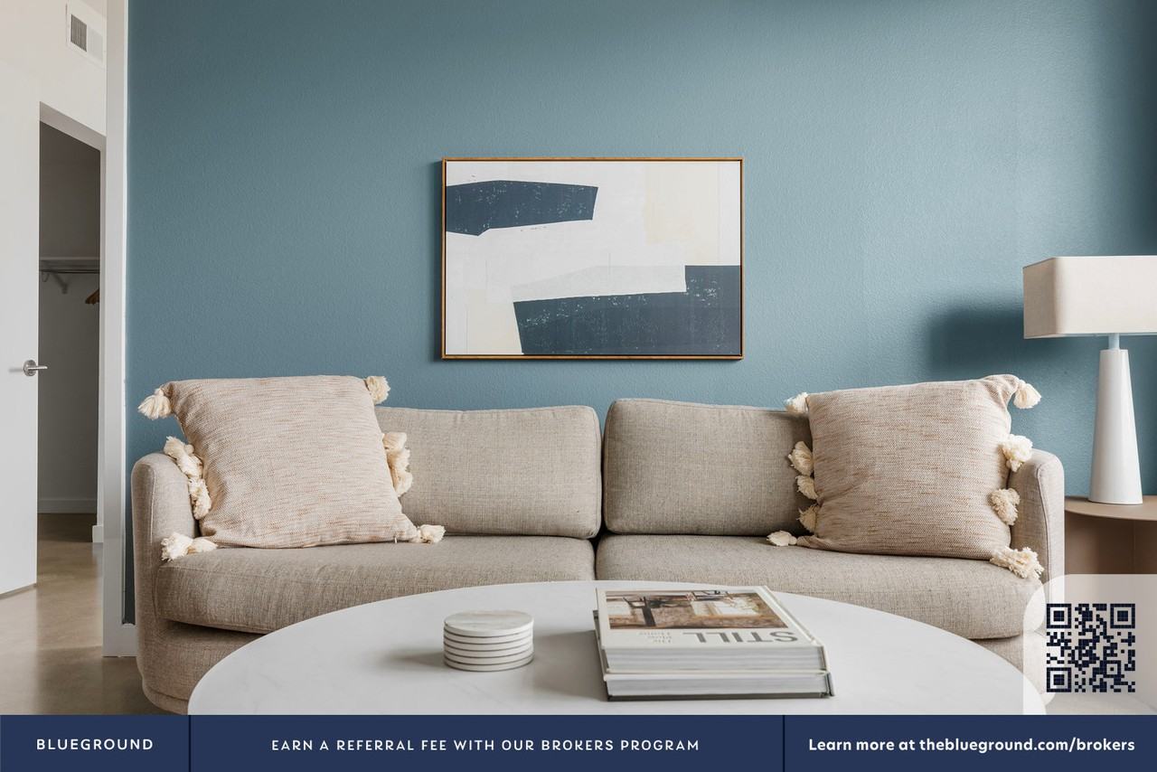 101 River Park Drive - Photo 4 of 25