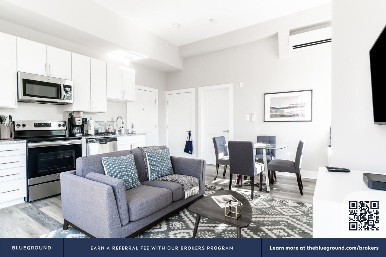 700 Duke Street - Photo 5 of 25