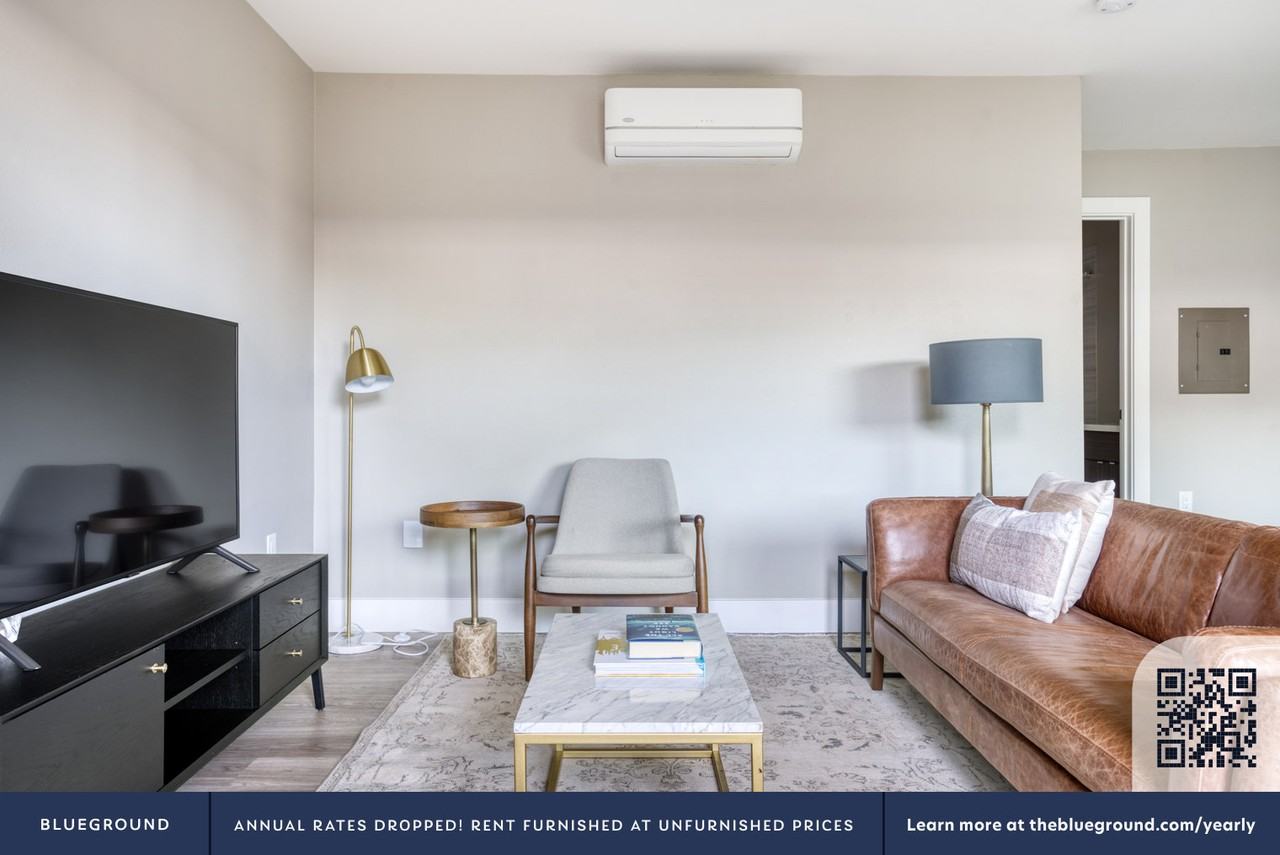 215 Union Avenue - Photo 3 of 32