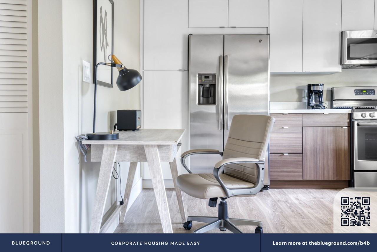 215 Union Avenue - Photo 5 of 32