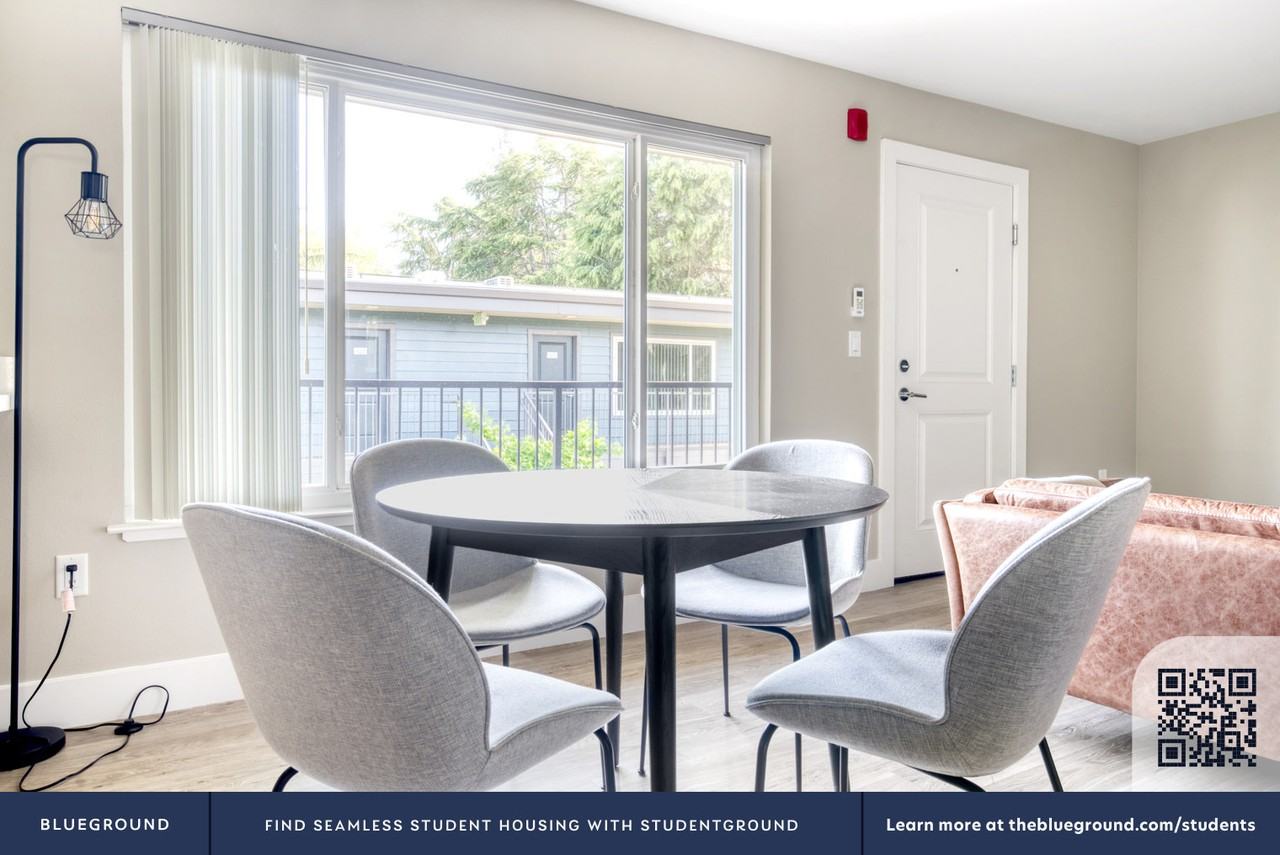 215 Union Avenue - Photo 6 of 32