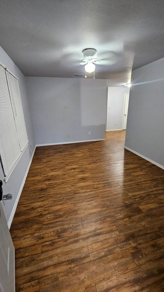 4919 - 4921 Harlem St - Photo 2 of 9