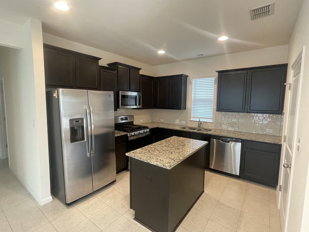 1166 Esplanade Pkwy #1 - Photo 5 of 15