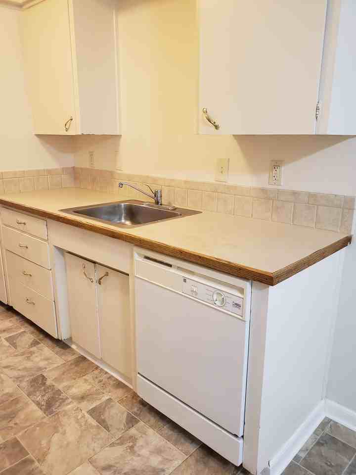 Country Pines - Photo 2 of 33