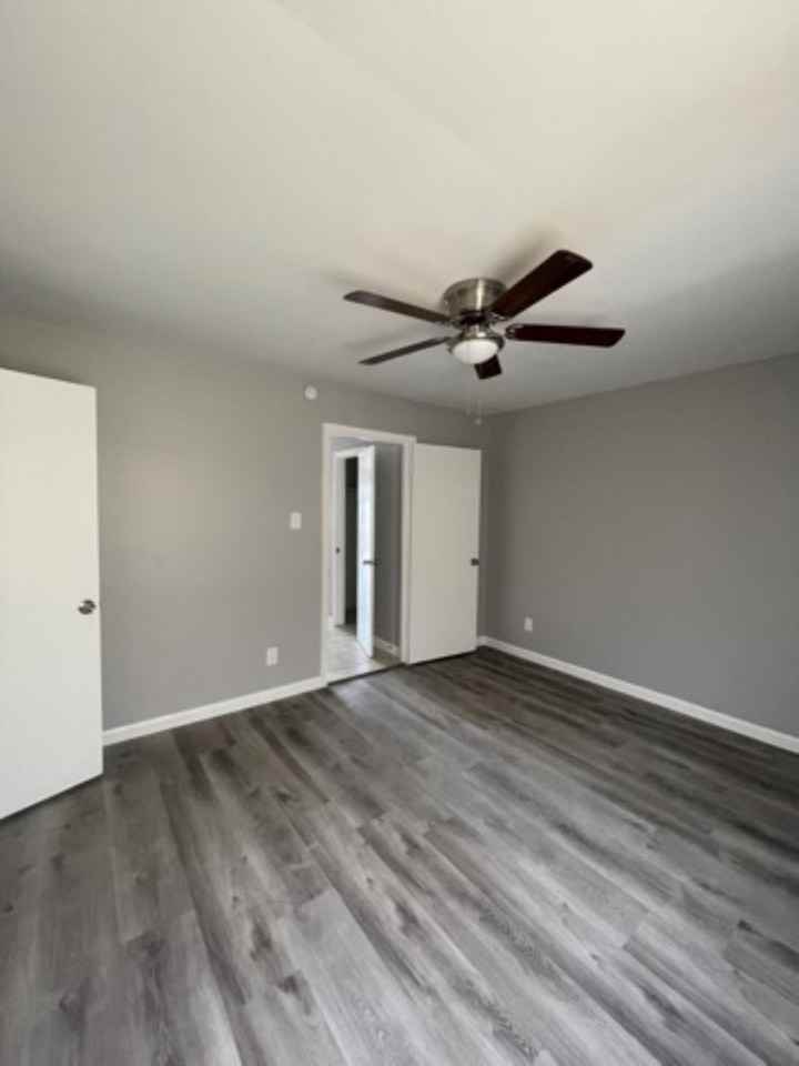 Irvington Apartments - Photo 4 of 19