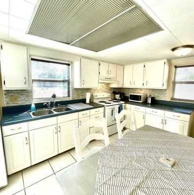 1127 Binney Drive Unit B - Photo 7 of 8