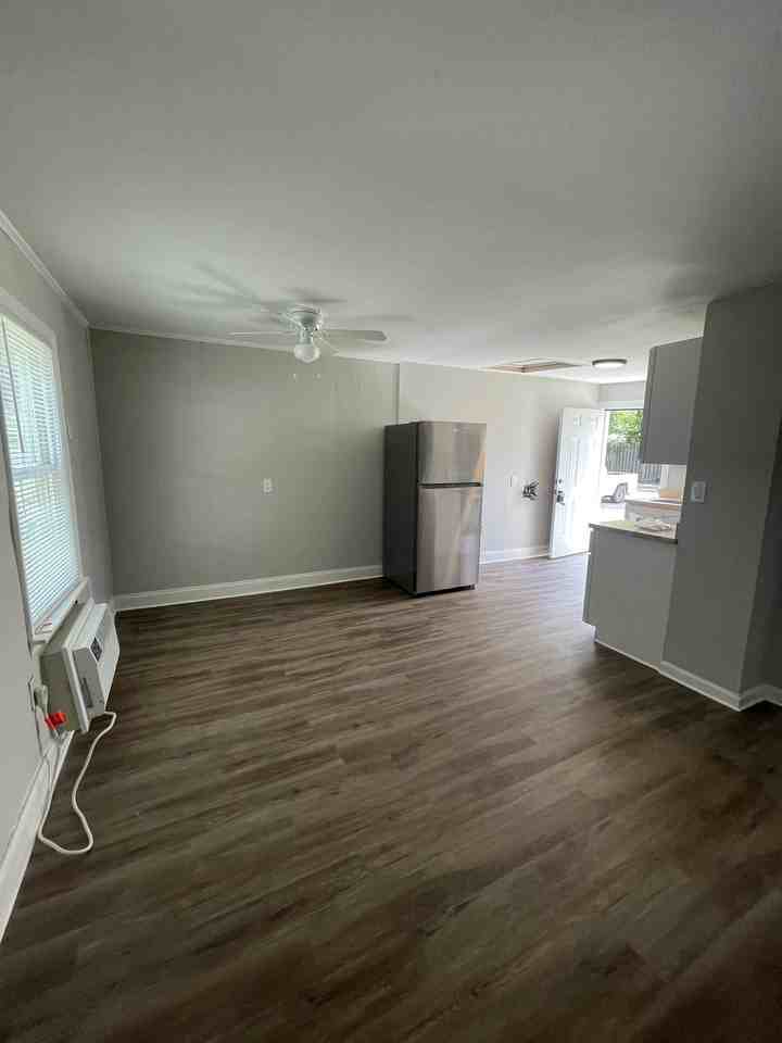 5825 Sledge Street - Photo 7 of 23