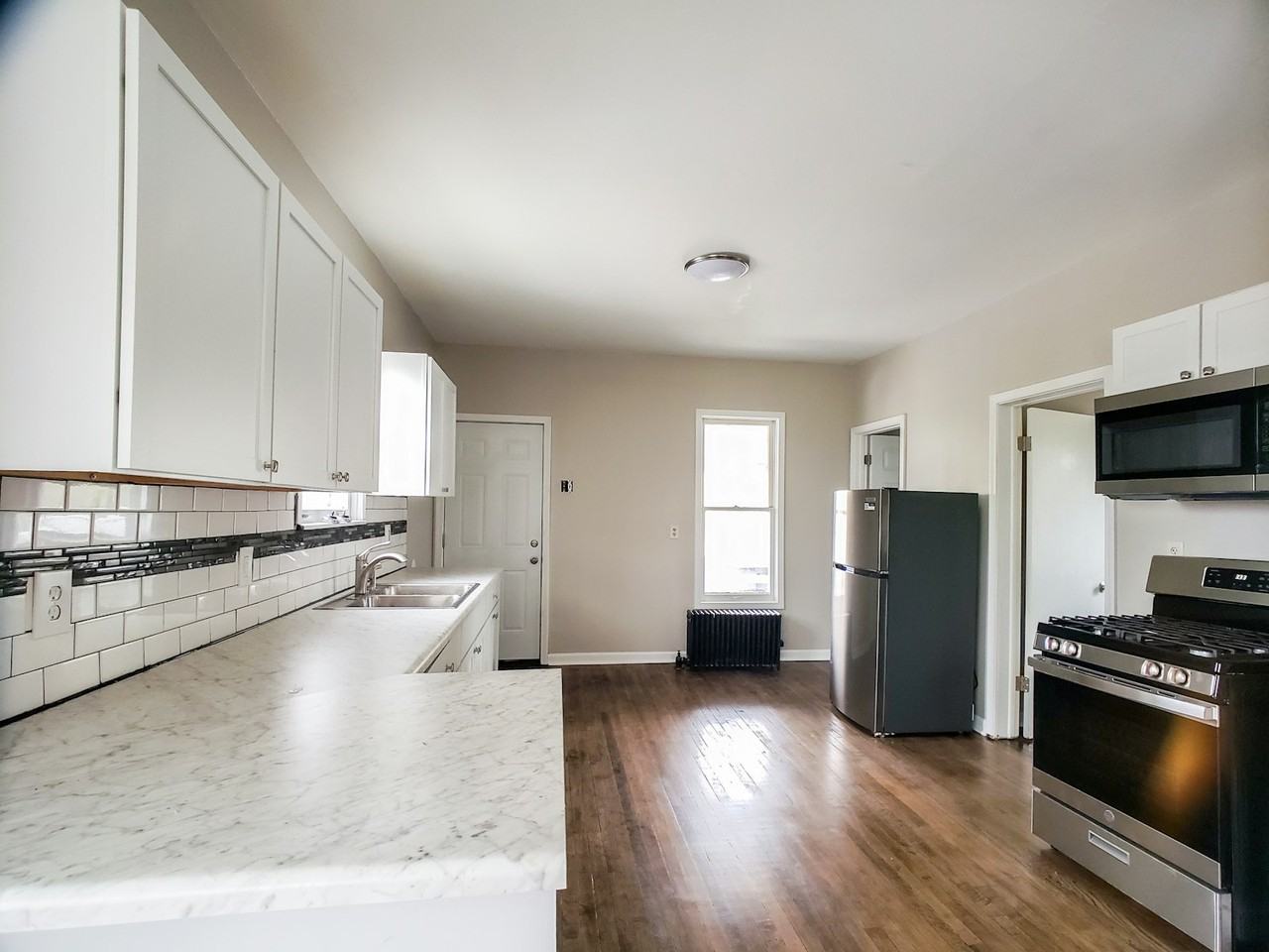 501 Main Street, Unit 503 - Photo 3 of 10