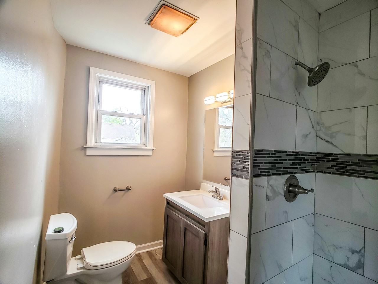 501 Main Street, Unit 503 - Photo 5 of 10