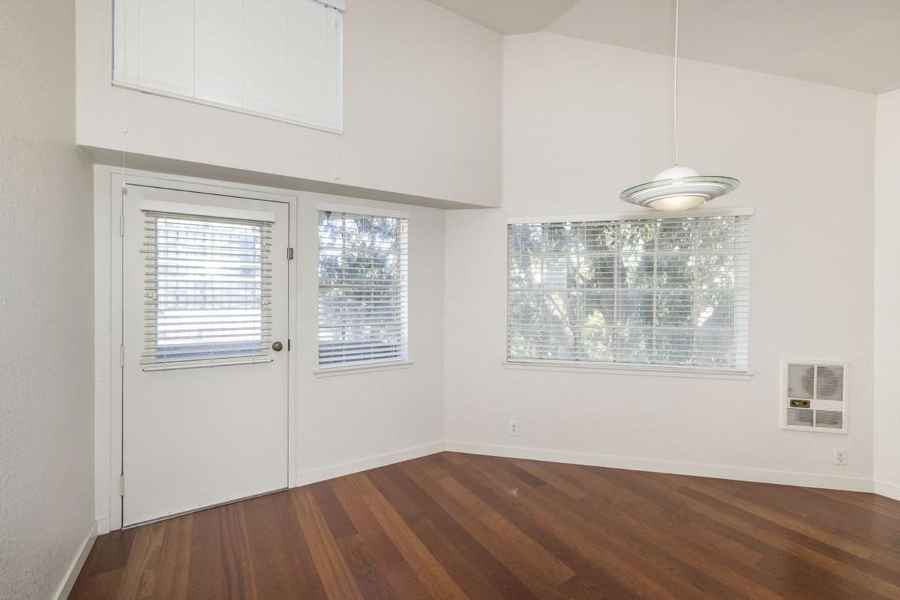 185 Forest Ave #4A - Photo 5 of 17