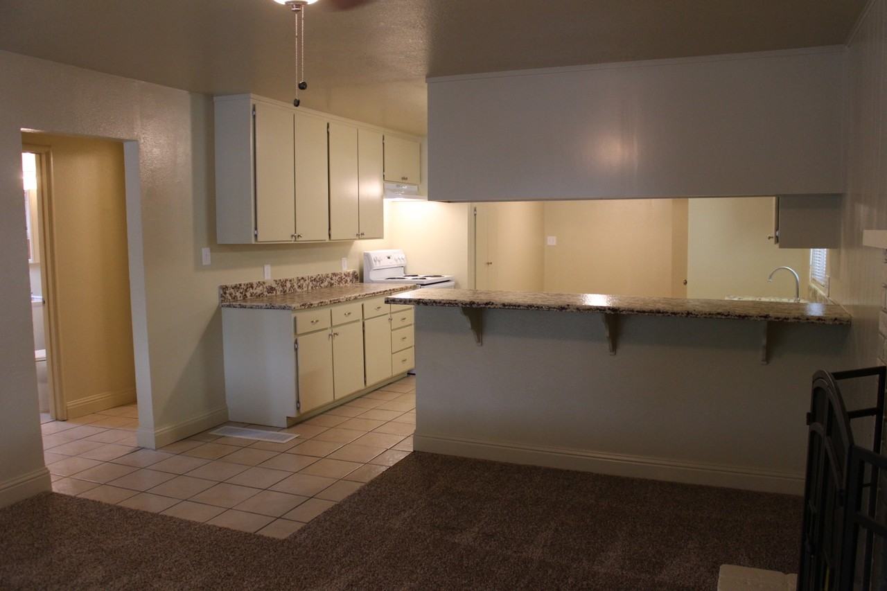 Franklin Triplex - Golden Dev - Photo 3 of 14