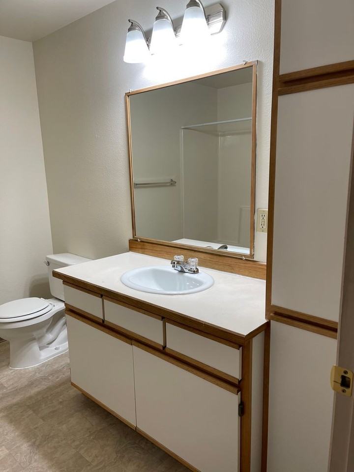 The Creek - Photo 5 of 12