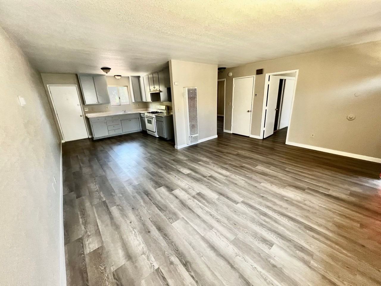 Yucca Valley, Hopi - Photo 3 of 4