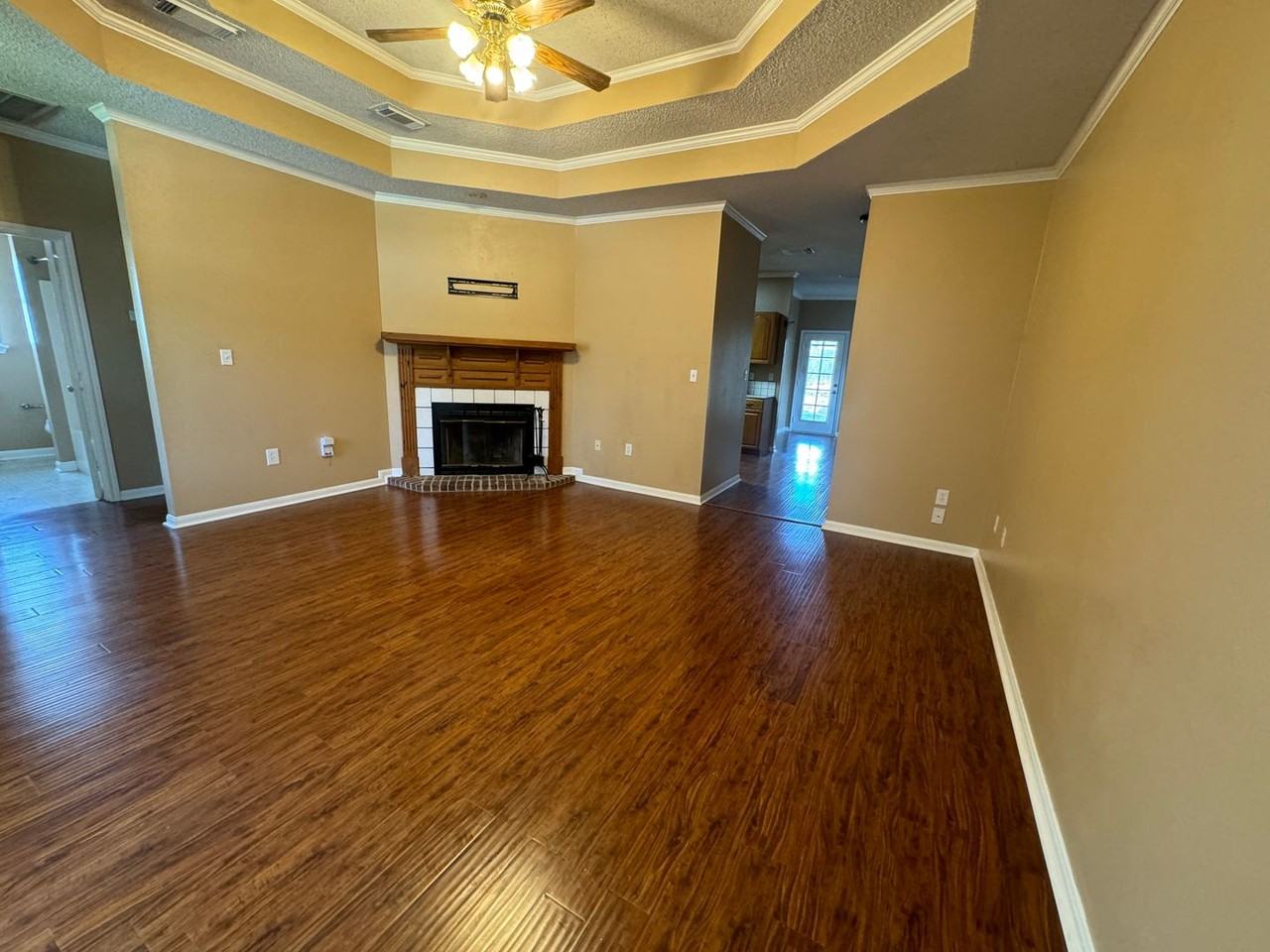 18462 Perkins Oak Rd - Photo 3 of 13