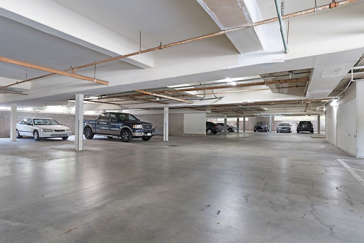 Savanna Villa Apartment Homes - Photo 5 of 24