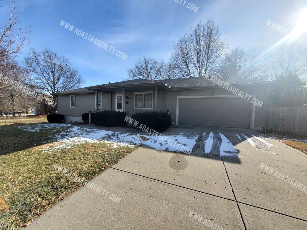 11425 W 61st St - Photo 2 of 19
