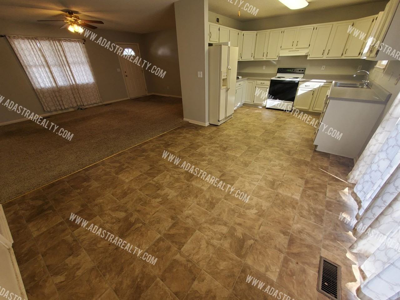11425 W 61st St - Photo 5 of 19