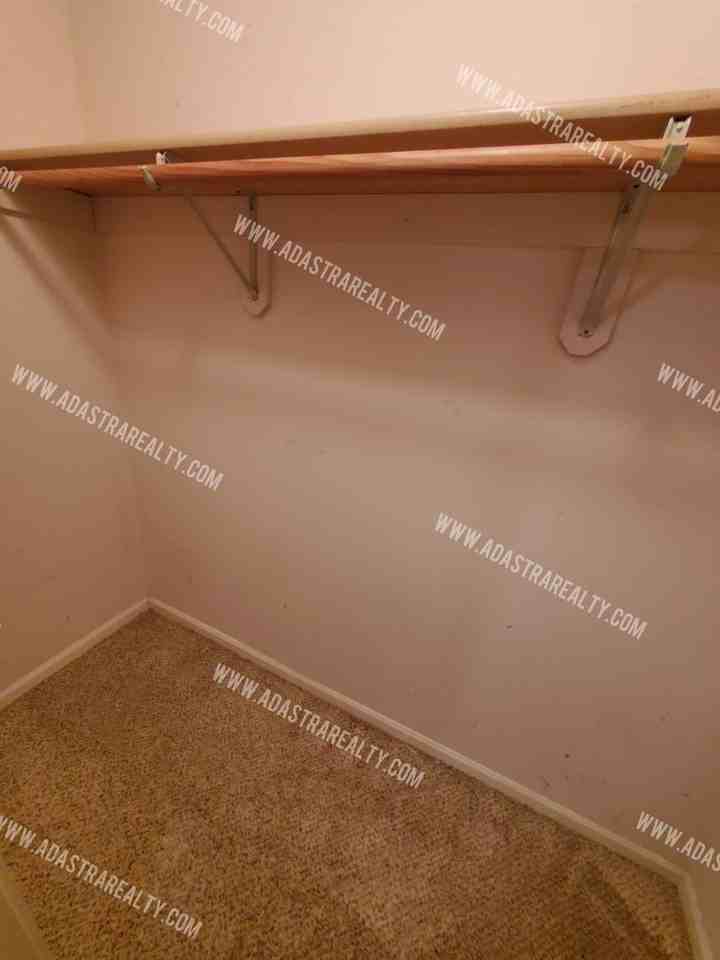 11425 W 61st St - Photo 7 of 19