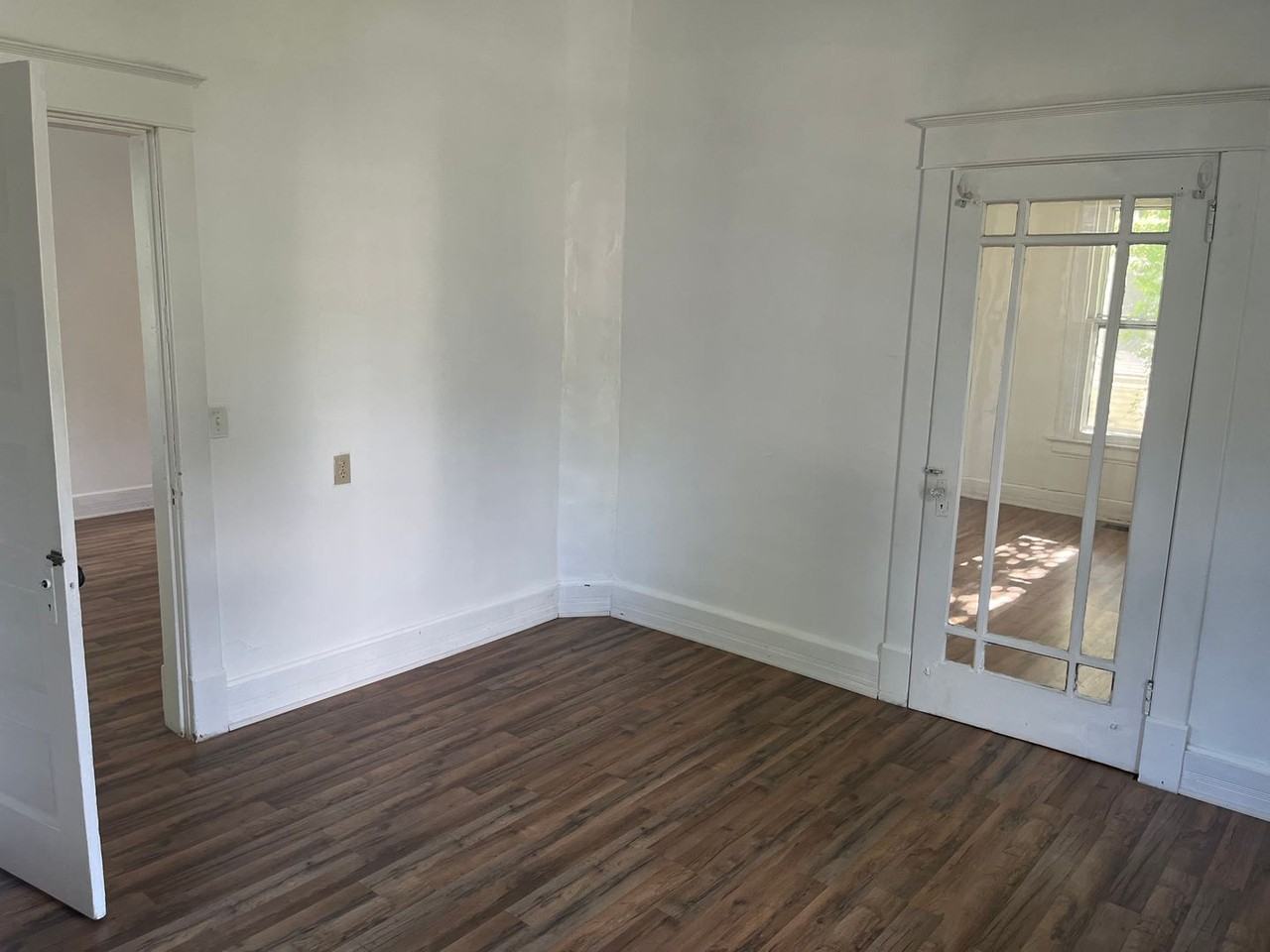 2515 Sanford Ave - Photo 3 of 18